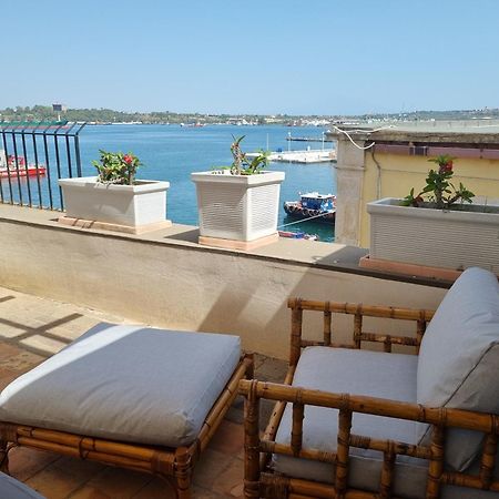 Villa Sul Molo Tra Siracusa E Catania Augusta Kamer foto